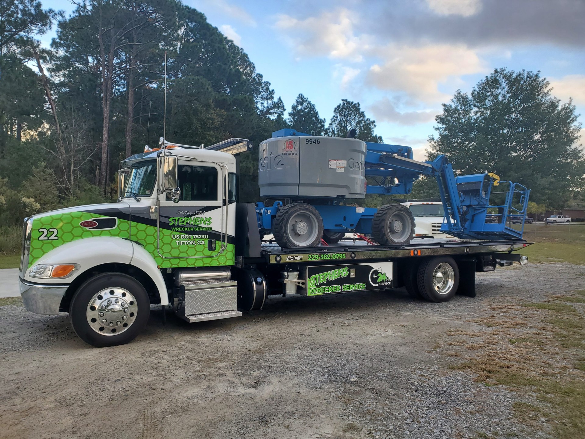 Stephen's Wrecker Service medium duty flatbed tow truck